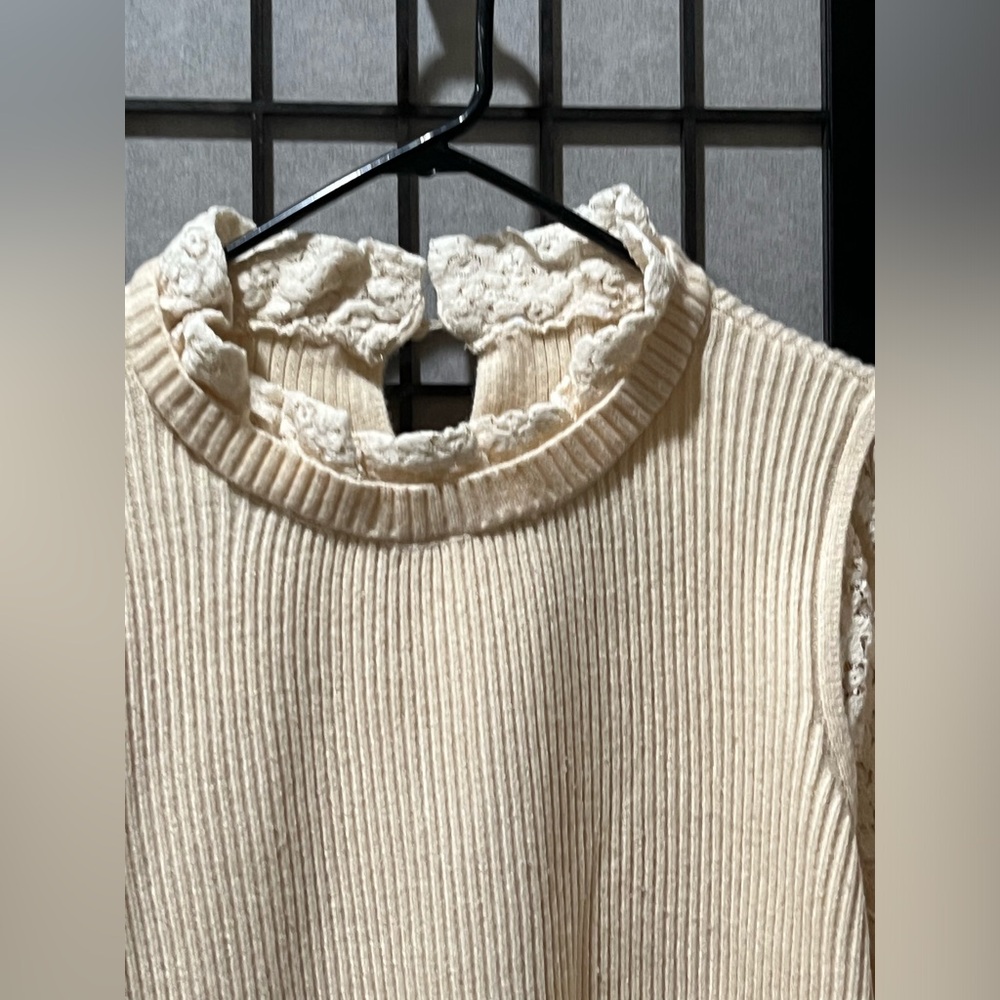 HARPER MAES Cream Floral Lace Sleeve Sweater WOMEN SIZE M - Picture 10 of 12